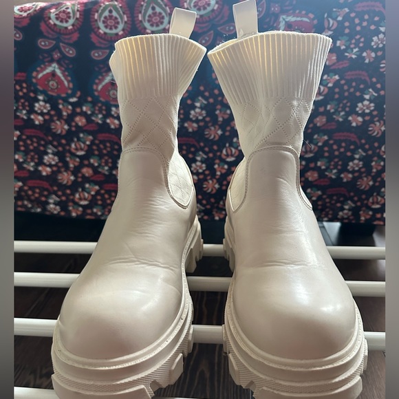 ASOS (Truffle Collection) Sock Boots - Picture 3 of 5